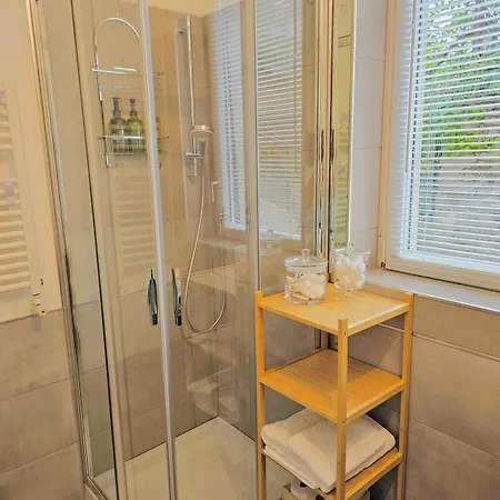 Διαμέρισμα Claudia's Luxurious Garden *