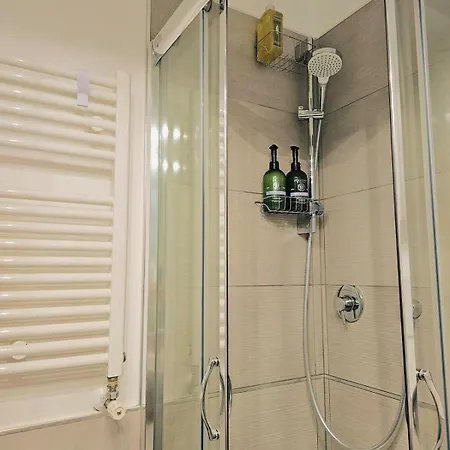 Claudia's Luxurious Garden شقة مونتيروسّو ال ماري