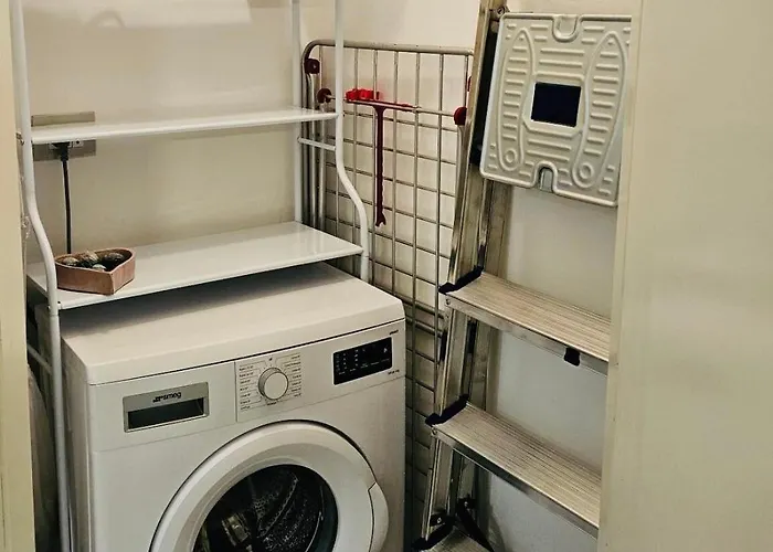 Claudia's Luxurious Garden Lejlighed